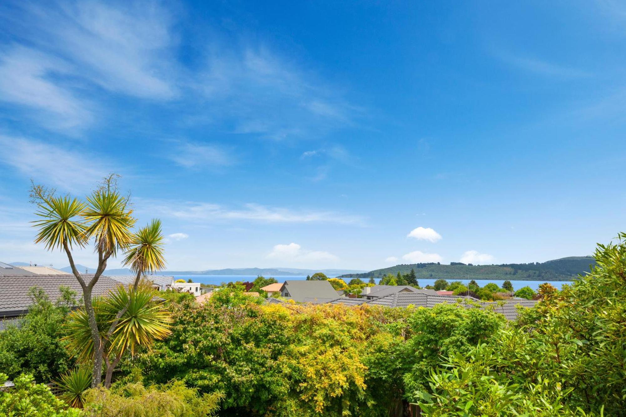The White House - Taupo Holiday Home Esterno foto