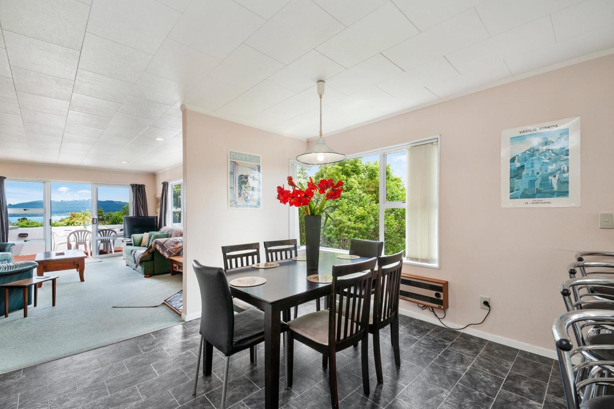 The White House - Taupo Holiday Home Esterno foto