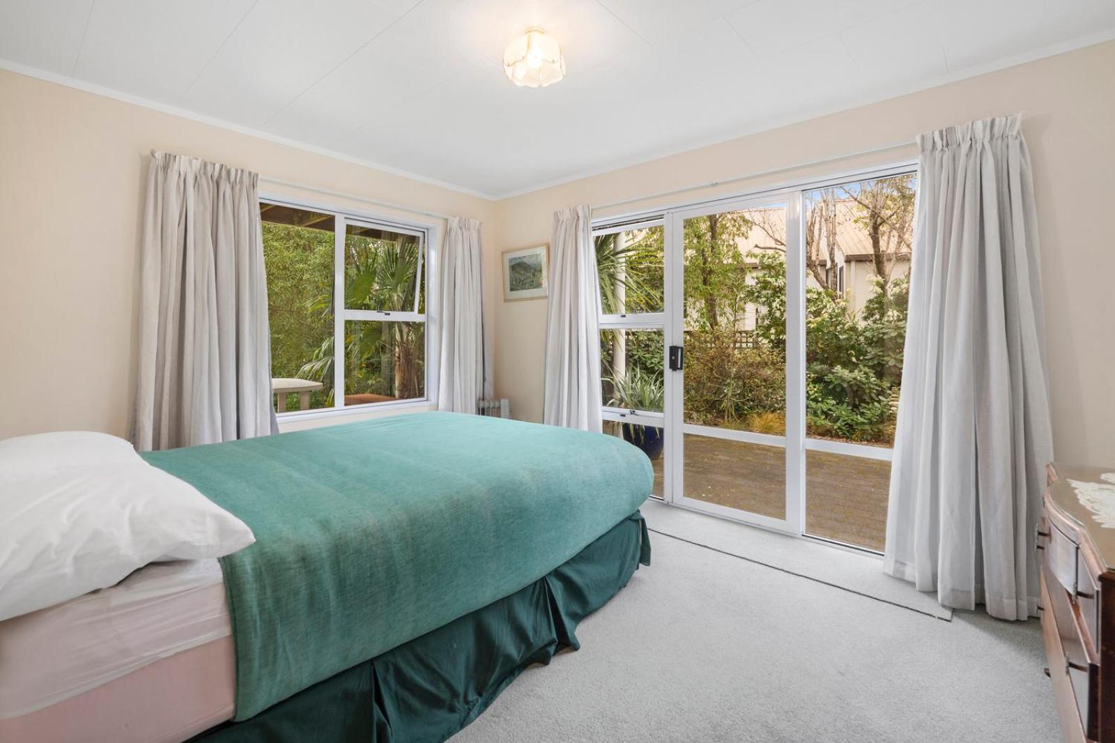 The White House - Taupo Holiday Home Esterno foto